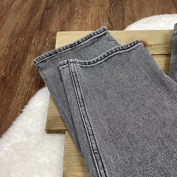 Abercrombie & Fitch The Ankle Straight Ultra High Rise Gray Curve Love Jeans - Picture 6 of 9